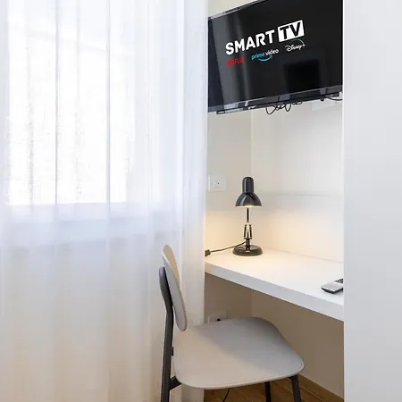 Hostdomus-green House * Діано-Марина