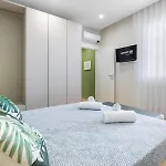 Hostdomus-green House アパート
