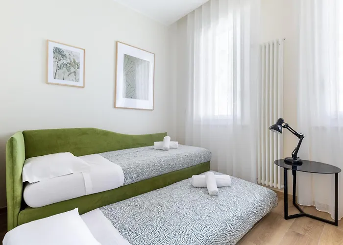 Hostdomus-green House Diano Marina