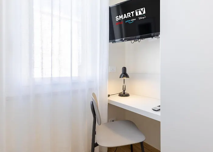 Hostdomus-green House * Diano Marina